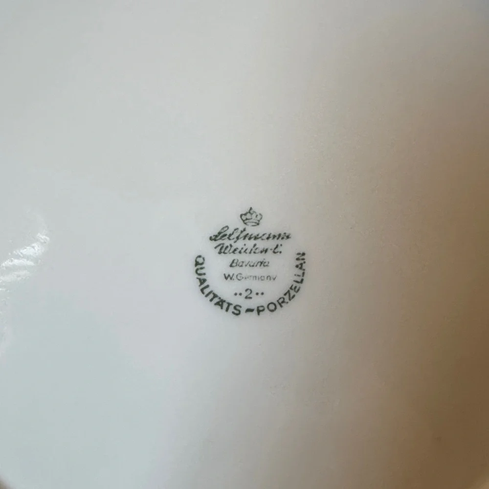 Seltmann Weiden Elegant Cream and Gold Dinner Plate 9 1/2“   Set of 3. - Picture 2 of 6